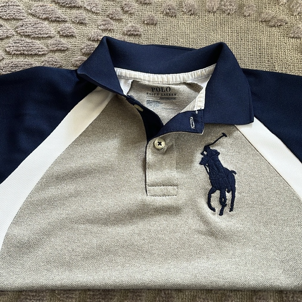 Polo performance shirt